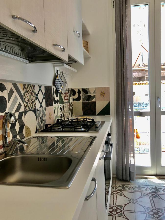 קאסטלמארה דל גולפו Casa Colore Loft מראה חיצוני תמונה